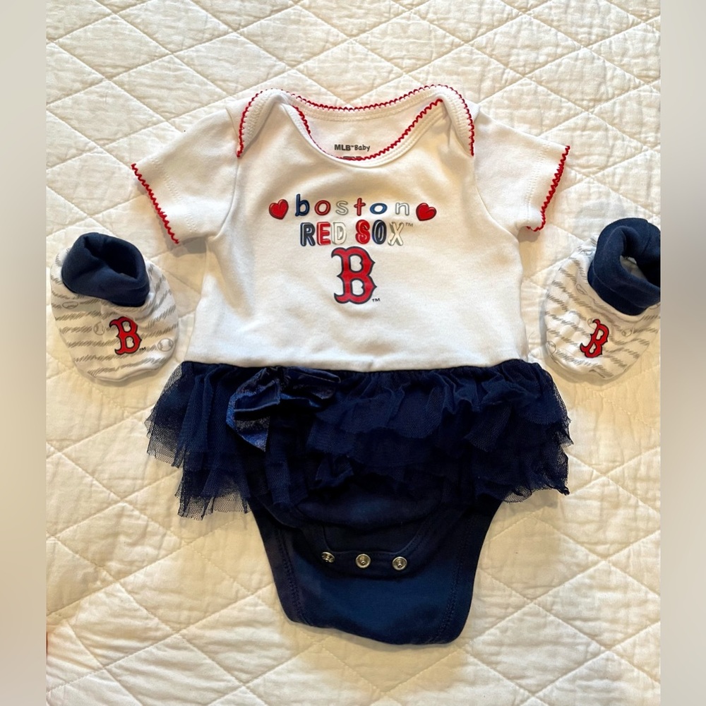 MLB Boston Red Sox Outfit with built in Tutu & matching booties 3-6 Months